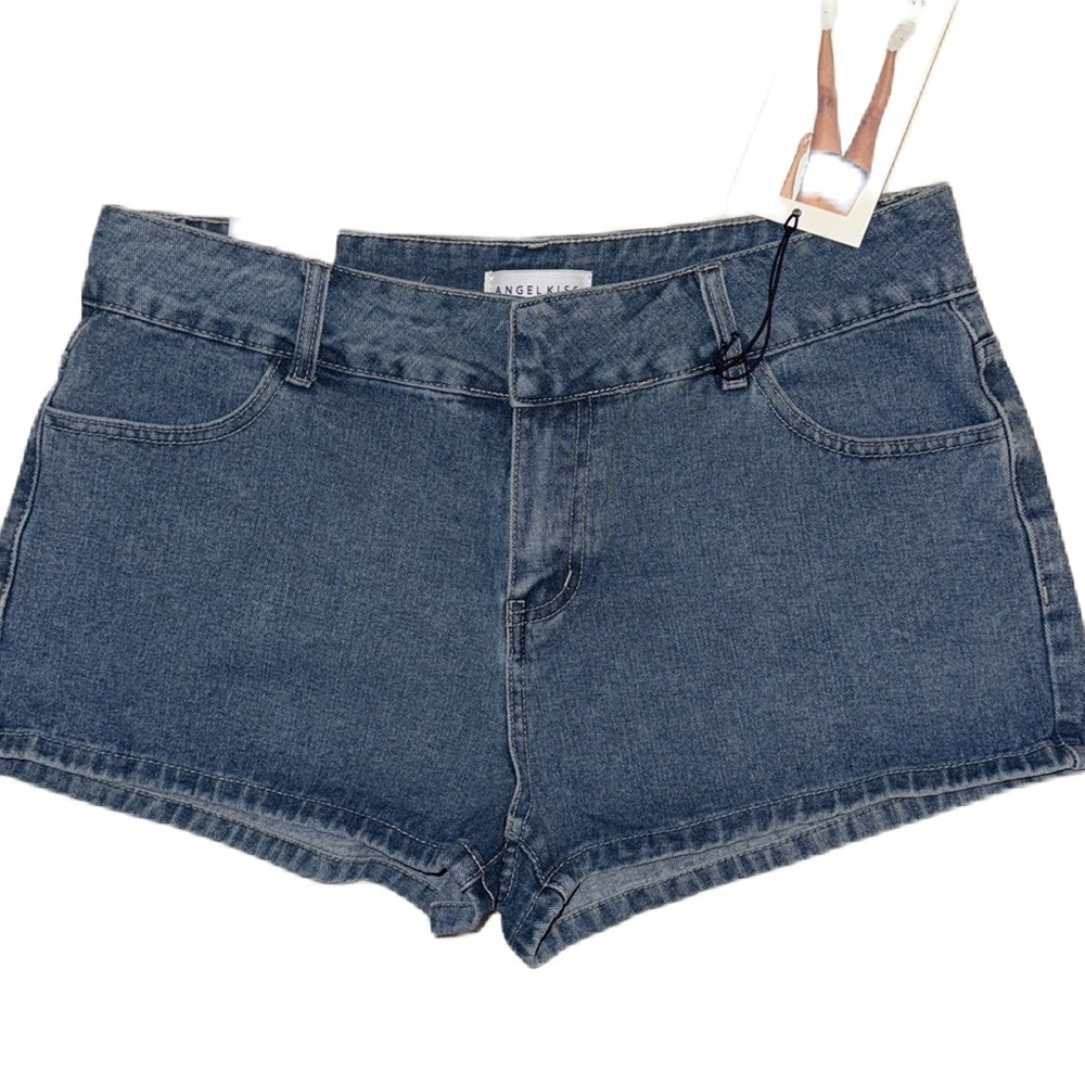 ANGEL KISS Denim Shorts. Blue NWT Juniors Size 13 or 31